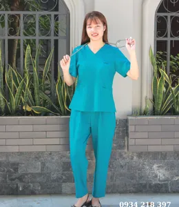 Bộ scrubs bác sĩ