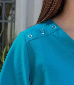 Bộ scrubs bác sĩ