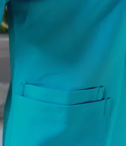 Bộ scrubs bác sĩ