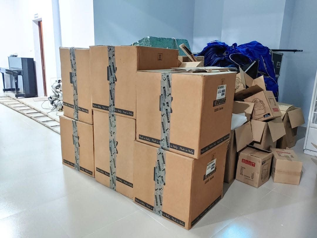 Thùng loa Outline Eidos Series sản xuất tại Ý tập kết tại Nhà hát Nghệ thuật Đồng Nai