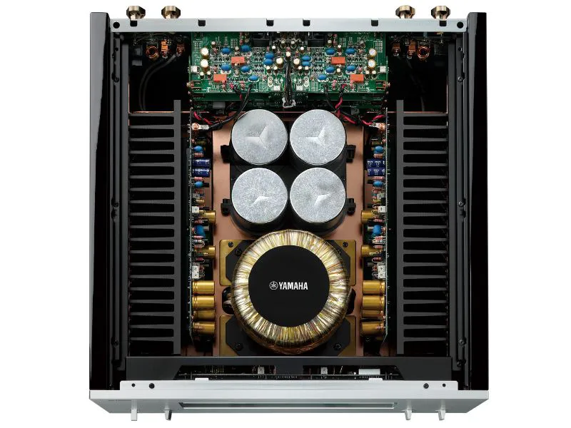 Ampli Yamaha M-5000