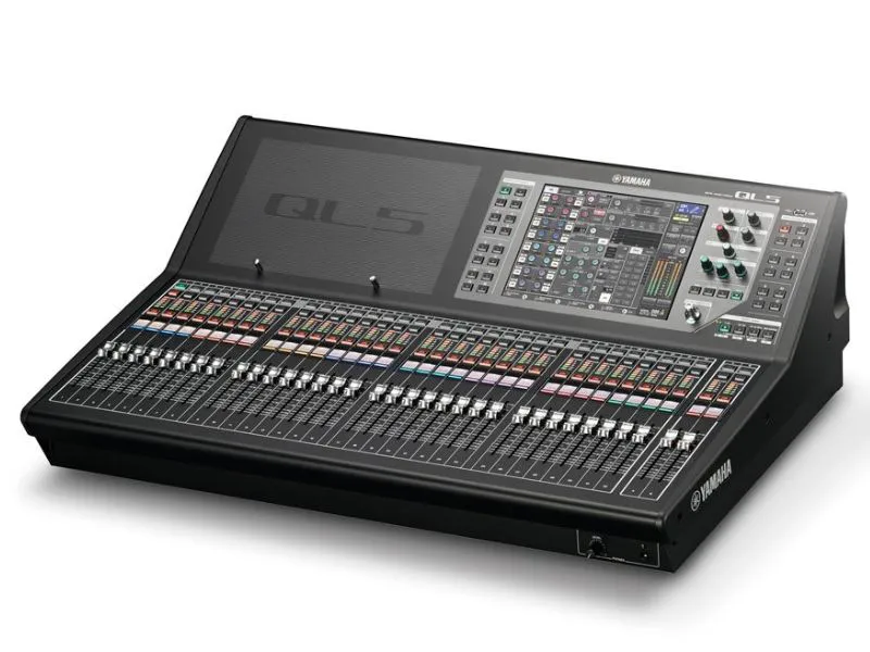Mixer Digital Yamaha QL5
