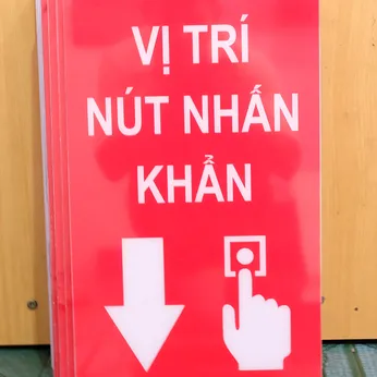 Biển Báo Vị Trí Nút Nhân Khẩn PCCC bằng Mica 30x40cm