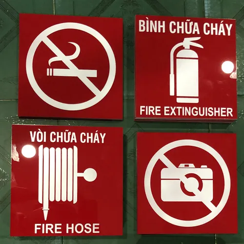 Bảng Vòi Chữa Cháy Mica Fire House Dán Tường