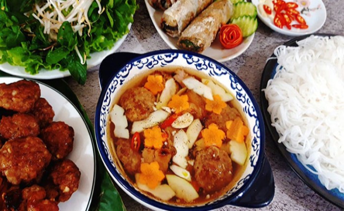 Món Ăn Việt Người Nước Ngoài Thích Khi Du Lịch Đến Việt Nam