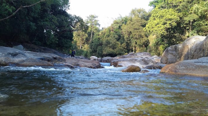 Hồ Tiên La Ngâu Trekking Con Suối Siêu Đẹp Giữa Núi Rùng Tánh Linh Bình Thuận