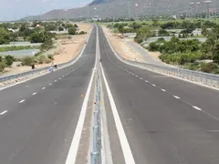 Xe Chạy Cao Tốc Phan Thiết Vĩnh Hảo Chỉ Hơn 5 Giờ Sài Gòn Đi Nha Trang