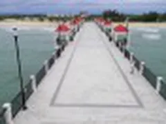 Check In Cây Cầu Đi Bộ Ngắm Biển Hồ Tràm Đầu Tiên Tại Việt Nam