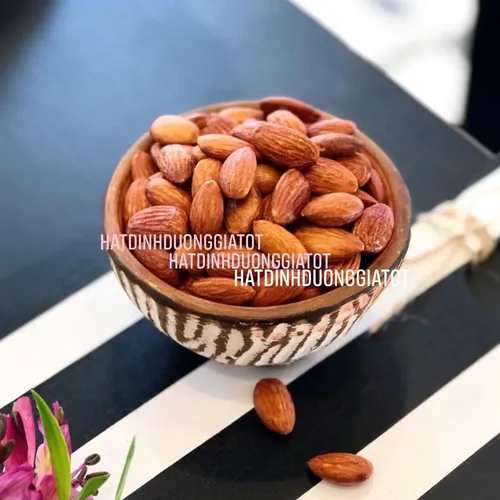 HẠNH NHÂN RANG KHÔNG VỎ  ( Hũ 250G) 