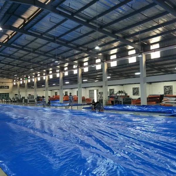 Bạt Nhựa Xanh Xanh Khổ 4m x 50m Bách Đặc Lợi
