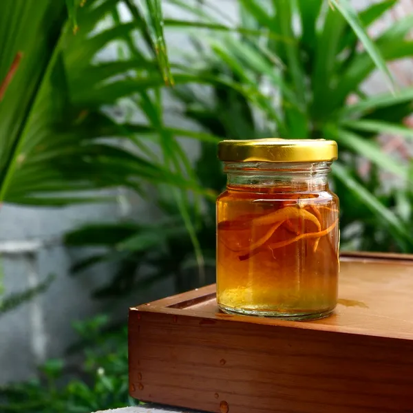 Yến chưng tươi đông trùng hạ thảo