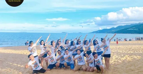 99+ mẫu đồng phục đi biển đẹp, độc đáo, giá rẻ tại TP HCM
