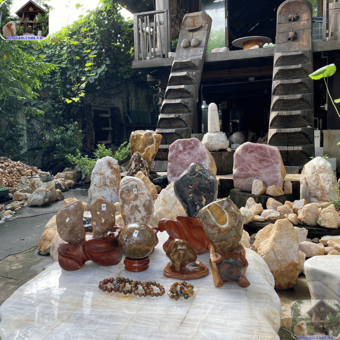 Đá cảnh canxedon - lá chắn phong thuỷ Đá cảnh canxedon - lá chắn phong thuỷ