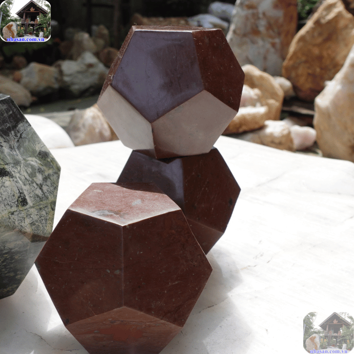 Quả cầu đá Canxedon 12 mặt màu nâu Quả cầu đá Canxedon 12 mặt màu nâu