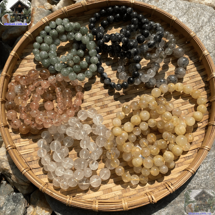 Nhà Sàn Tây Nguyên cung cấp đủ size vòng thạch anh tóc đỏ thiên nhiên Nhà Sàn Tây Nguyên cung cấp đủ size vòng thạch anh tóc đỏ thiên nhiên