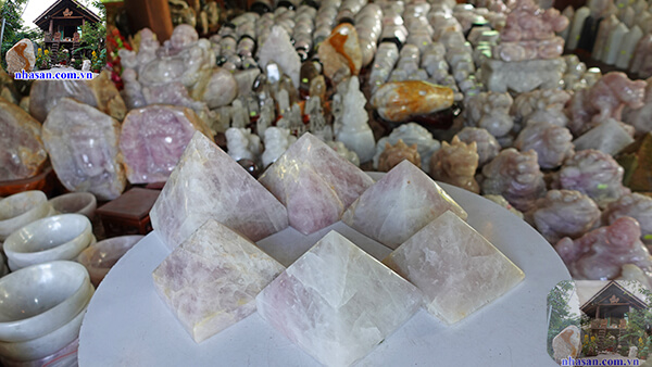 Mang nhiều năng lượng tốt lành cho gia chủ Mang nhiều năng lượng tốt lành cho gia chủ