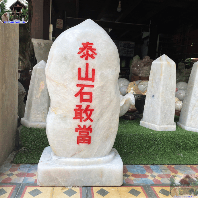 Trấn trạch đất ở là một phong tục truyền thống quan trọng trong văn hóa Việt Nam Trấn trạch đất ở là một phong tục truyền thống quan trọng trong văn hóa Việt Nam