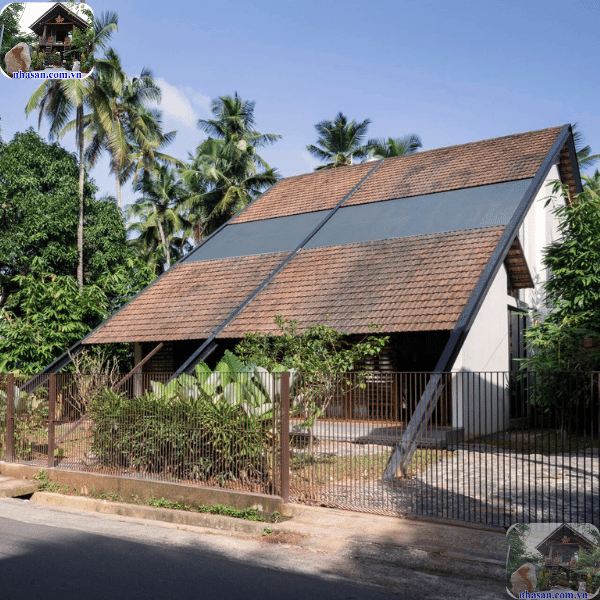 Nhà có mái dốc đứng được đánh giá là gây ảnh hưởng đến sức khỏe và tài lộc Nhà có mái dốc đứng được đánh giá là gây ảnh hưởng đến sức khỏe và tài lộc