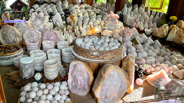 Bày trí vật phẩm đúng vị trí phong thủy Bày trí vật phẩm đúng vị trí phong thủy