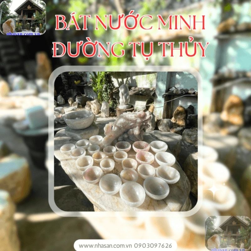 Bát nước tụ lộc bàn thờ Thần Tài là một vật phẩm phong thủy quan trọng, thường là một bát sứ lớn chứa đầy nước sạch Bát nước tụ lộc bàn thờ Thần Tài là một vật phẩm phong thủy quan trọng, thường là một bát sứ lớn chứa đầy nước sạch