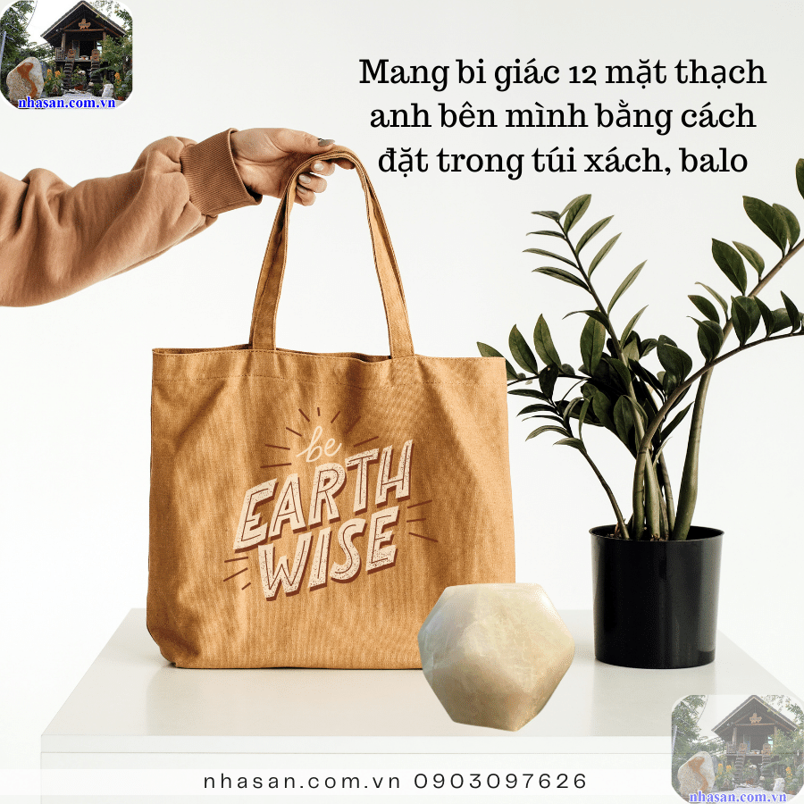 Đặt đá 12 mặt vào trong túi xách, balo, xe ô tô sẽ giúp xua đuổi năng lượng tiêu cực Đặt đá 12 mặt vào trong túi xách, balo, xe ô tô sẽ giúp xua đuổi năng lượng tiêu cực
