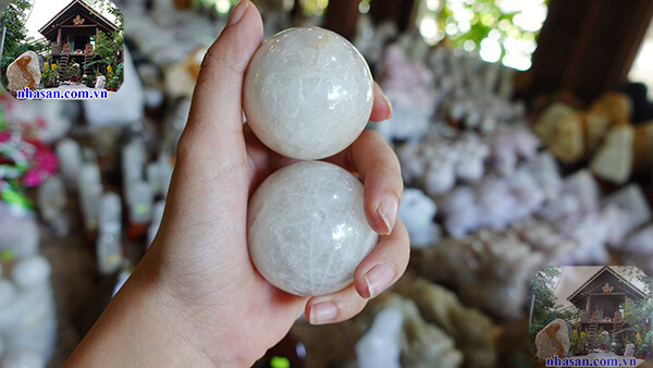 Cặp bi lăn tay đá thạch anh giúp tăng cường sức khỏe Cặp bi lăn tay đá thạch anh giúp tăng cường sức khỏe