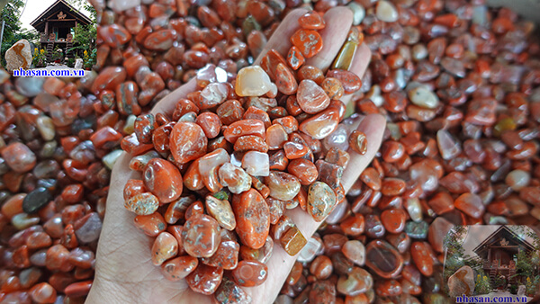 Đá mã não đỏ vụn tự nhiên rải nền, trang trí Đá mã não đỏ vụn tự nhiên rải nền, trang trí