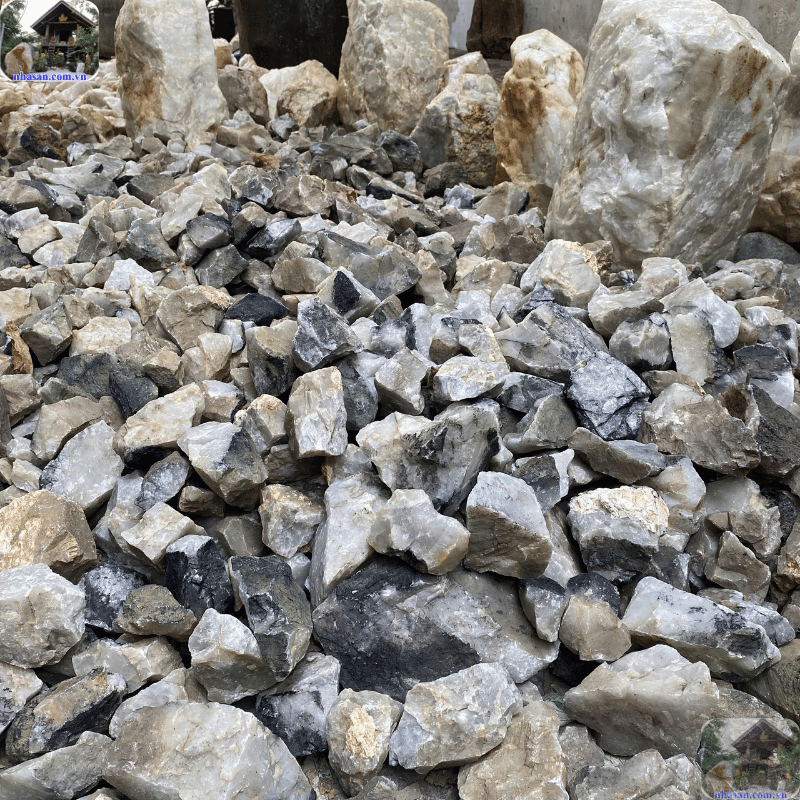 Đá Thạch Anh Tóc Đen, với vẻ đẹp huyền bí và nguồn năng lượng mạnh mẽ Đá Thạch Anh Tóc Đen, với vẻ đẹp huyền bí và nguồn năng lượng mạnh mẽ