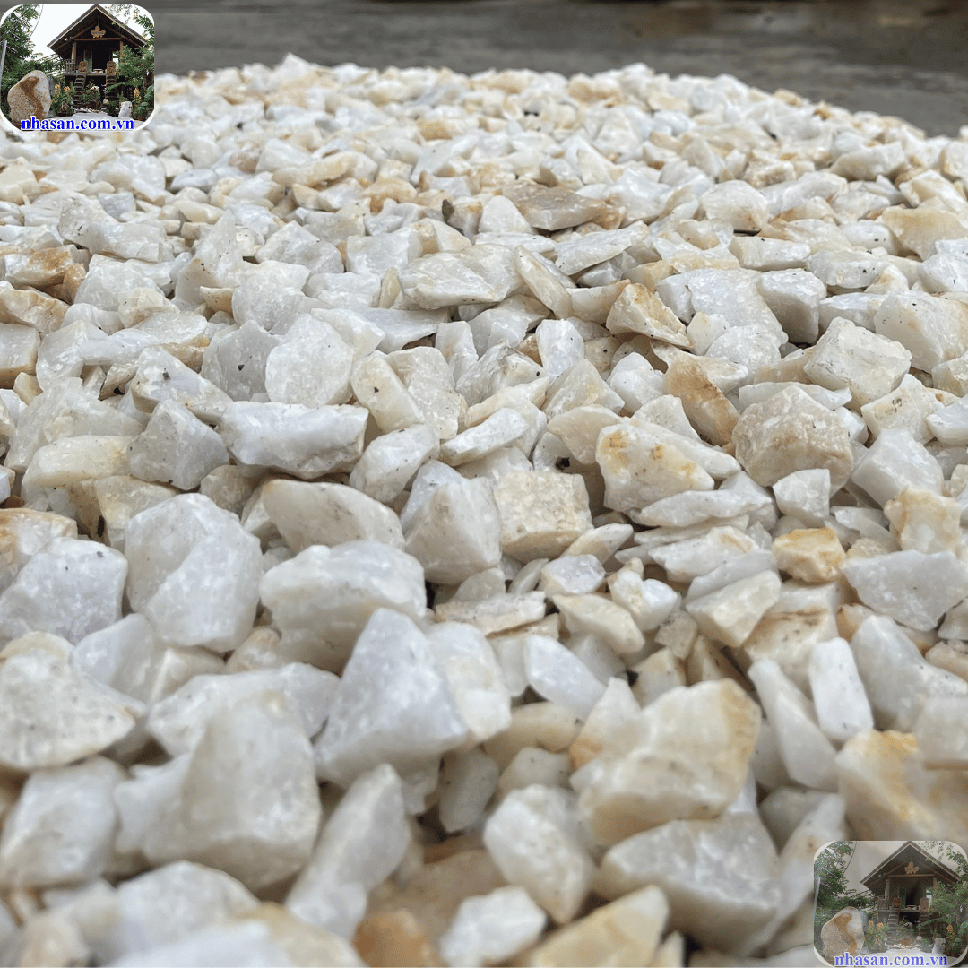 Rải đá thạch anh vụn dưới lớp nền xây nhà vệ sinh Rải đá thạch anh vụn dưới lớp nền xây nhà vệ sinh