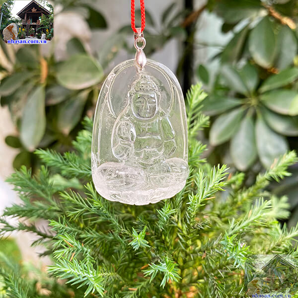 Đeo Phật bản mệnh giúp nhận được sự gia trì từ Ngài Đeo Phật bản mệnh giúp nhận được sự gia trì từ Ngài