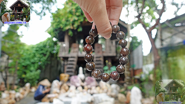 Vòng gỗ hóa thạch hỗ trợ ngủ ngon Vòng gỗ hóa thạch hỗ trợ ngủ ngon