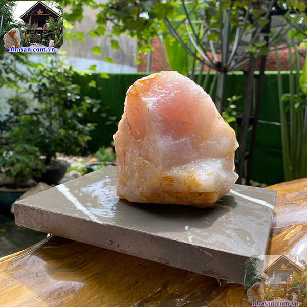 Đá phong thủy đều chứa đựng nguồn năng lượng riêng Đá phong thủy đều chứa đựng nguồn năng lượng riêng