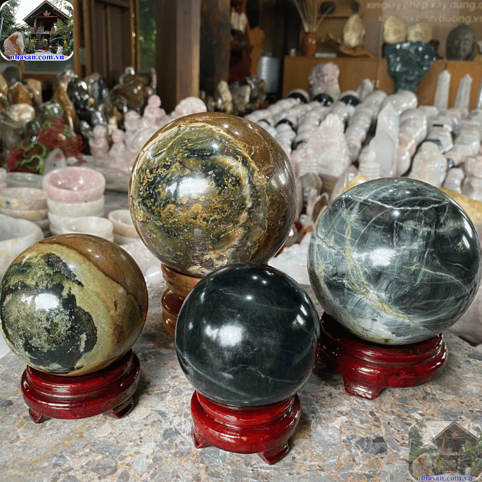 Đá canxedon có tính mát đặc trưng Đá canxedon có tính mát đặc trưng