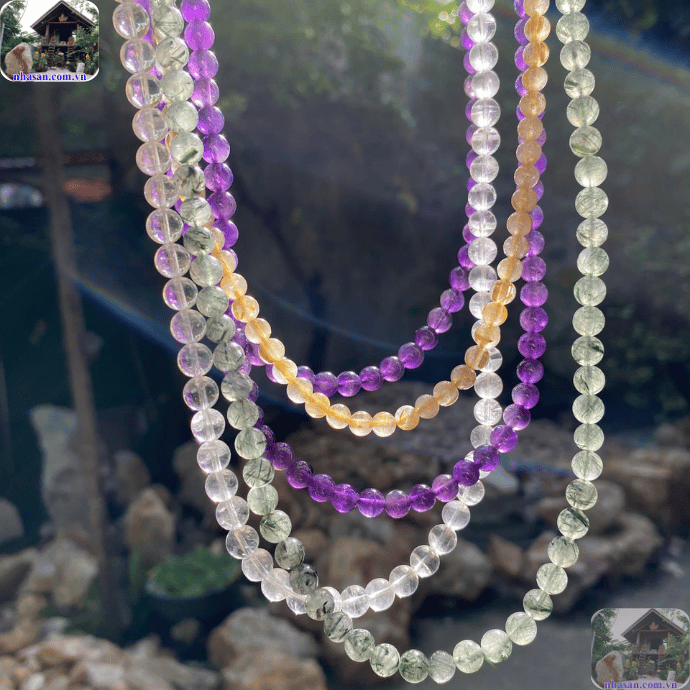 Vòng cổ đá năng lượng là món trang sức mang lại vẻ đẹp tinh tế Vòng cổ đá năng lượng là món trang sức mang lại vẻ đẹp tinh tế