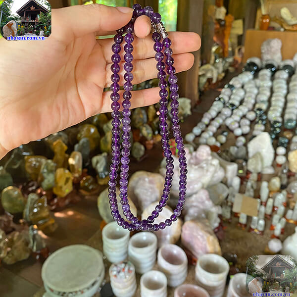 Thạch anh tím tương sinh tương hợp với mệnh Hỏa - Thổ Thạch anh tím tương sinh tương hợp với mệnh Hỏa - Thổ