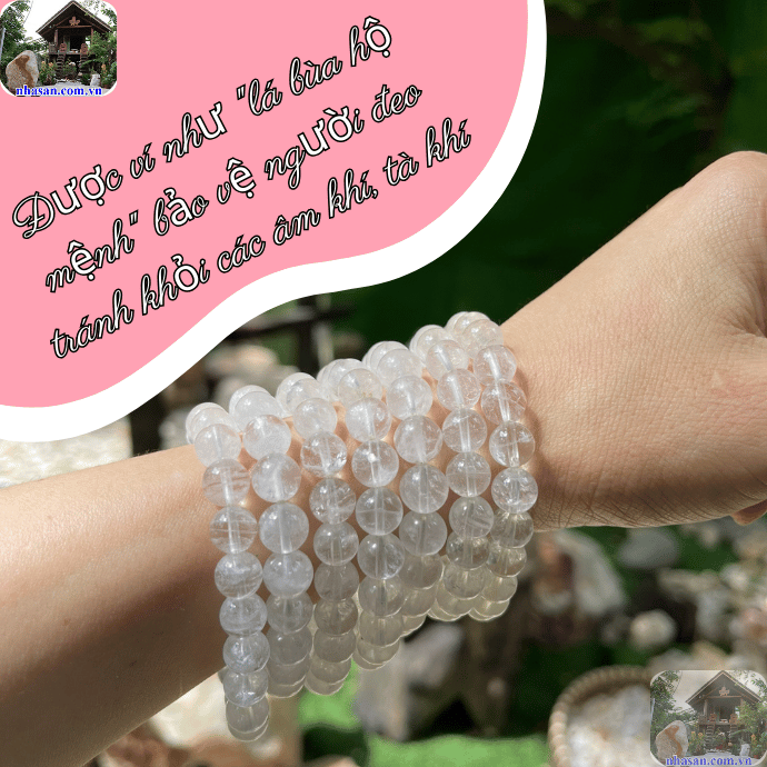 Vòng tay phong thủy được chế tác từ đá bán quý thiên nhiên  Vòng tay phong thủy được chế tác từ đá bán quý thiên nhiên