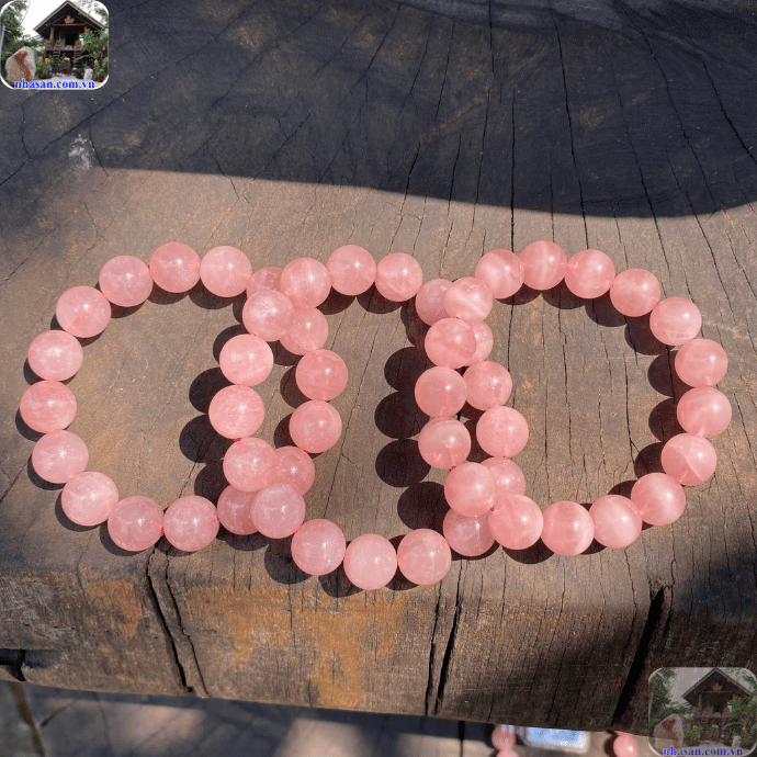 Vòng đeo tay 16 hạt có thể là loại vòng tràng hạt hoặc vòng phong thủy Vòng đeo tay 16 hạt có thể là loại vòng tràng hạt hoặc vòng phong thủy