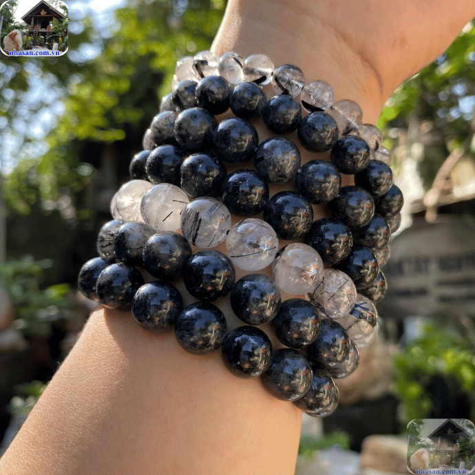 Nhà Sàn Tây Nguyên cung cấp vòng phong thuỷ 16 hạt từ đá bán quý thiên nhiên Nhà Sàn Tây Nguyên cung cấp vòng phong thuỷ 16 hạt từ đá bán quý thiên nhiên
