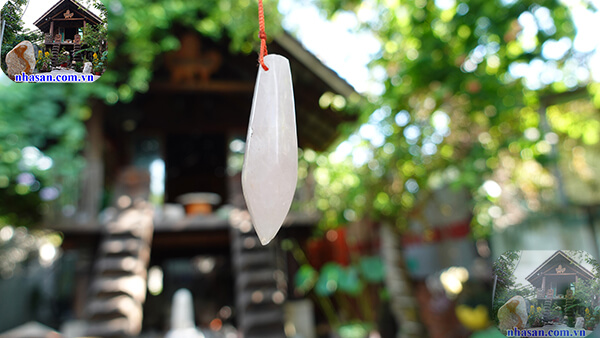 Con lắc đá thạch anh hồng tự nhiên Con lắc đá thạch anh hồng tự nhiên