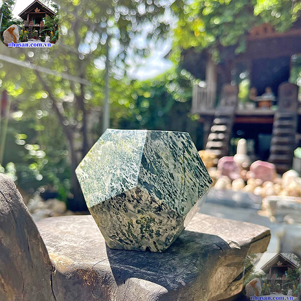 Đá Chalcedony xanh 12 mặt tự nhiên Đá Chalcedony xanh 12 mặt tự nhiên