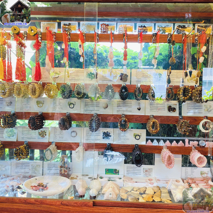 Nhà Sàn cung cấp đầy đủ các loại đá phong thủy phổ biến Nhà Sàn cung cấp đầy đủ các loại đá phong thủy phổ biến