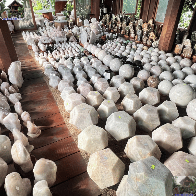 Việc lựa chọn cửa hàng phong thủy Bến Cát TP.HCM uy tín không hề dễ dàng Việc lựa chọn cửa hàng phong thủy Bến Cát TP.HCM uy tín không hề dễ dàng