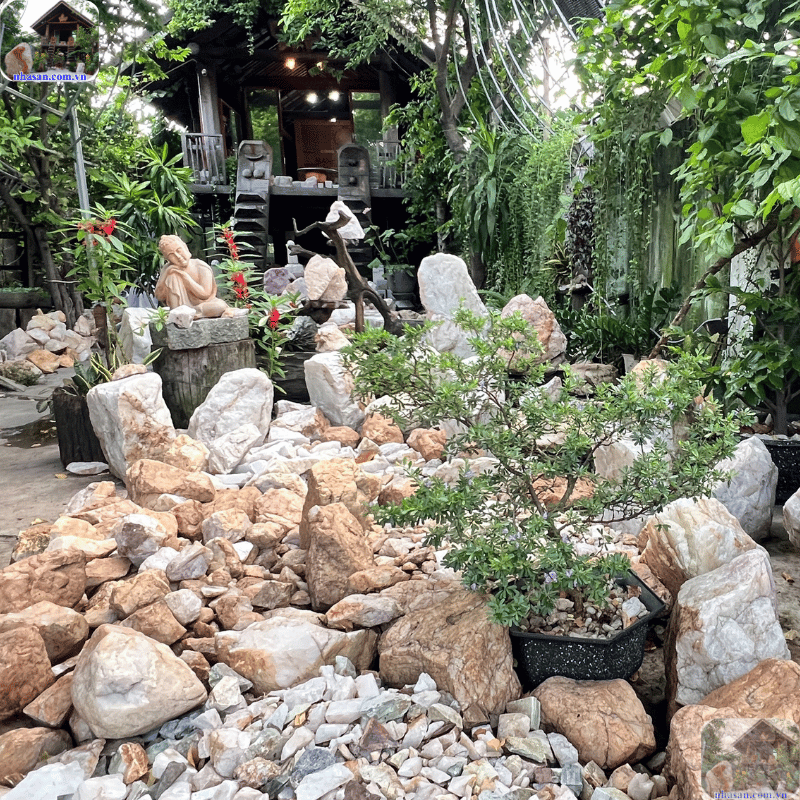 Kho đá phong thủy Nhà Sàn Tây Nguyên là một địa chỉ vô cùng nổi bật tại TPHCM Kho đá phong thủy Nhà Sàn Tây Nguyên là một địa chỉ vô cùng nổi bật tại TPHCM