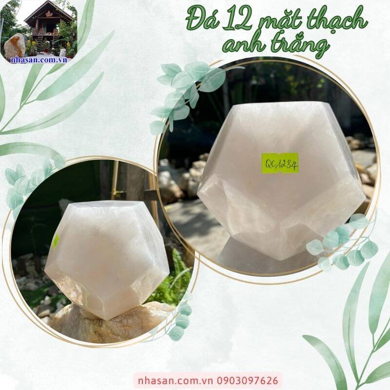 Đá có hình dạng 12 mặt đều nhau, mỗi mặt có 5 cạnh hình ngôi sao Đá có hình dạng 12 mặt đều nhau, mỗi mặt có 5 cạnh hình ngôi sao