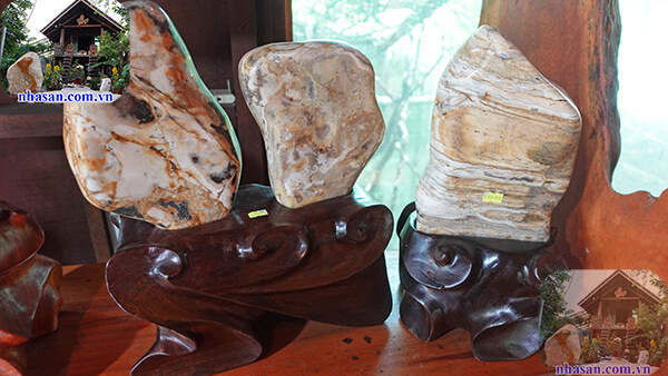 Độ cứng của canxedon từ 6.5 - 7 mohs Độ cứng của canxedon từ 6.5 - 7 mohs