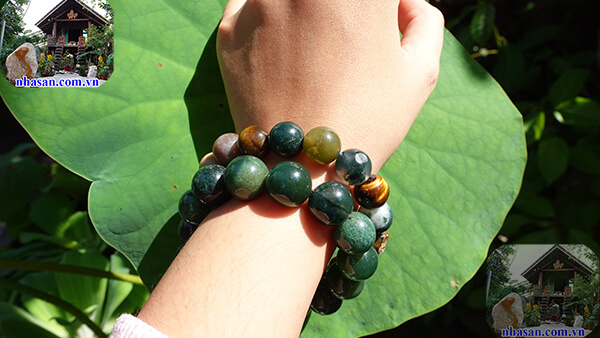 Vòng tay đá canxedon mang năng lượng tích cực Vòng tay đá canxedon mang năng lượng tích cực