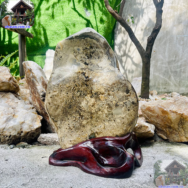 Trụ đá canxedon tự nhiên phong thủy Trụ đá canxedon tự nhiên phong thủy