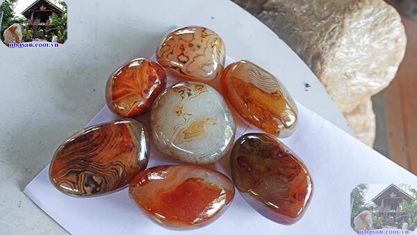 Cục chặn giấy mã não mang vẻ đẹp tự nhiên Cục chặn giấy mã não mang vẻ đẹp tự nhiên