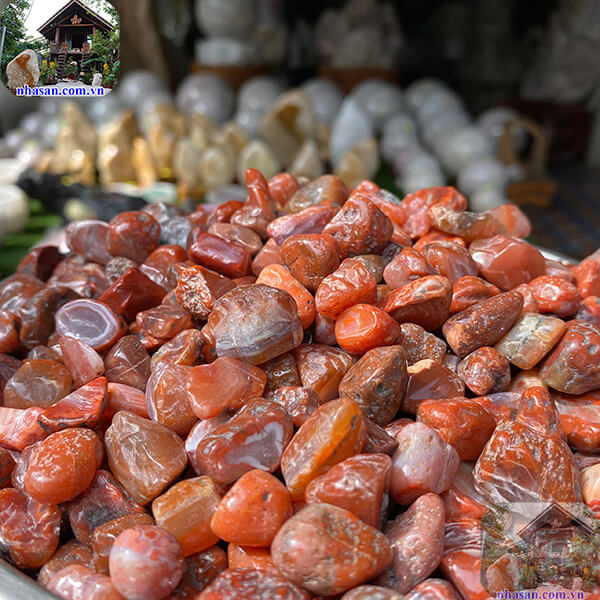 Cấu tạo của mã não đỏ là những vi hạt mịn Cấu tạo của mã não đỏ là những vi hạt mịn