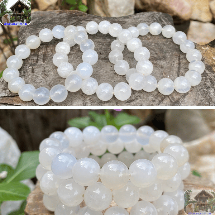 Mã não trắng có độ cứng từ 6.5 đến 7 trên thang Mohs Mã não trắng có độ cứng từ 6.5 đến 7 trên thang Mohs